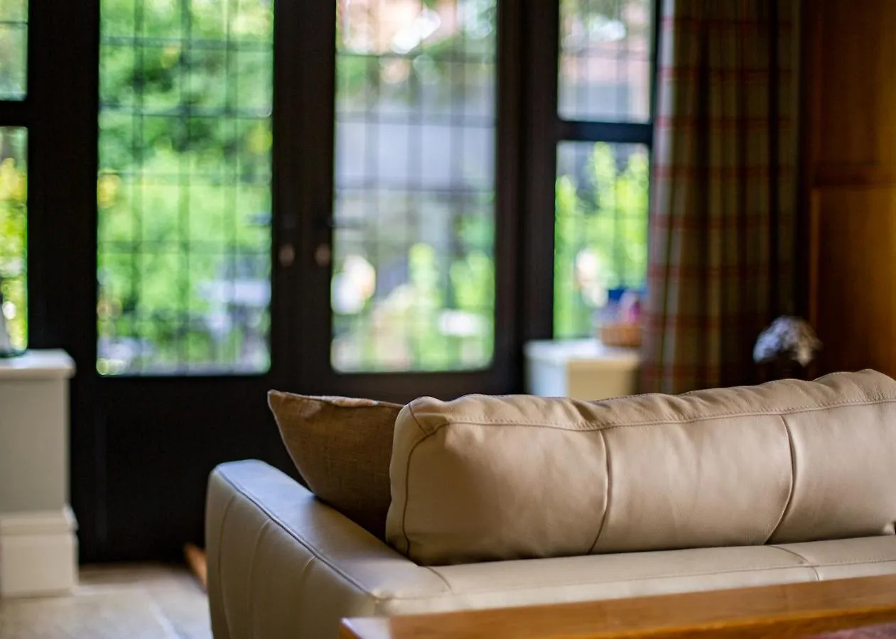 Apartment The Firs Garden Room Nottingham United Kingdom